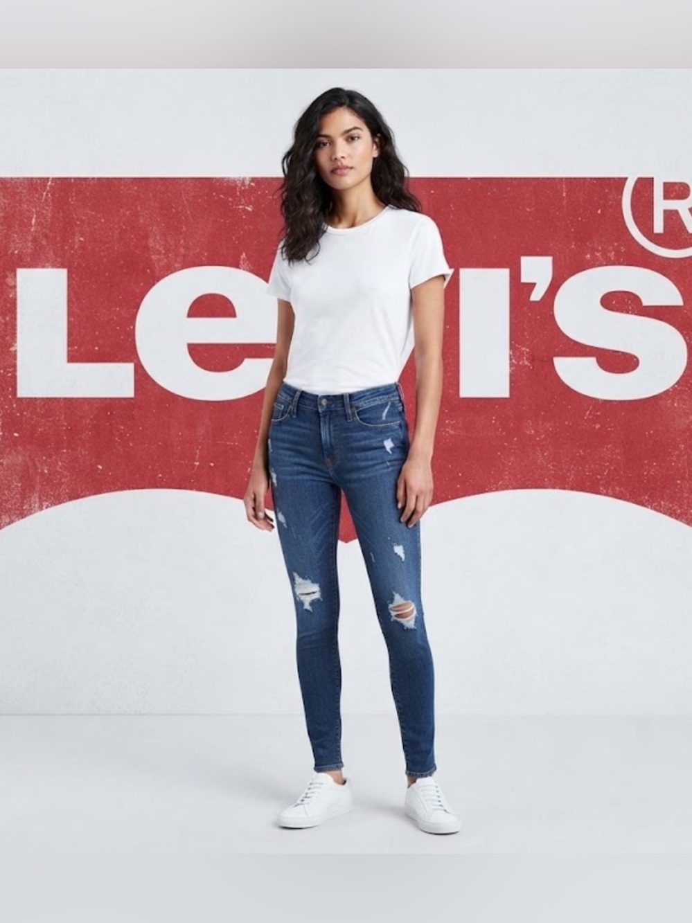 Authentic Levi’s signature 711 Skinny stretch distressed jeans sz 27